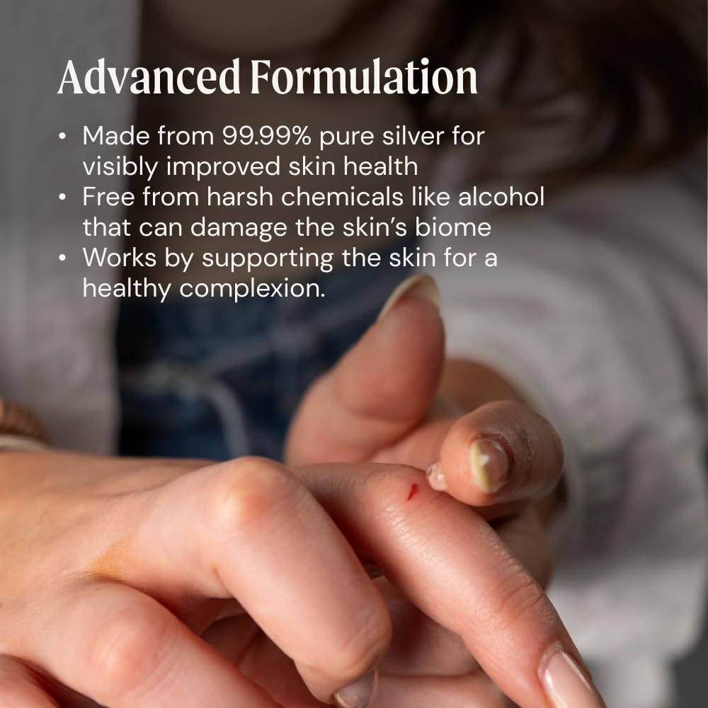 Ameo Life Colloidal Silver Gel spread on skin