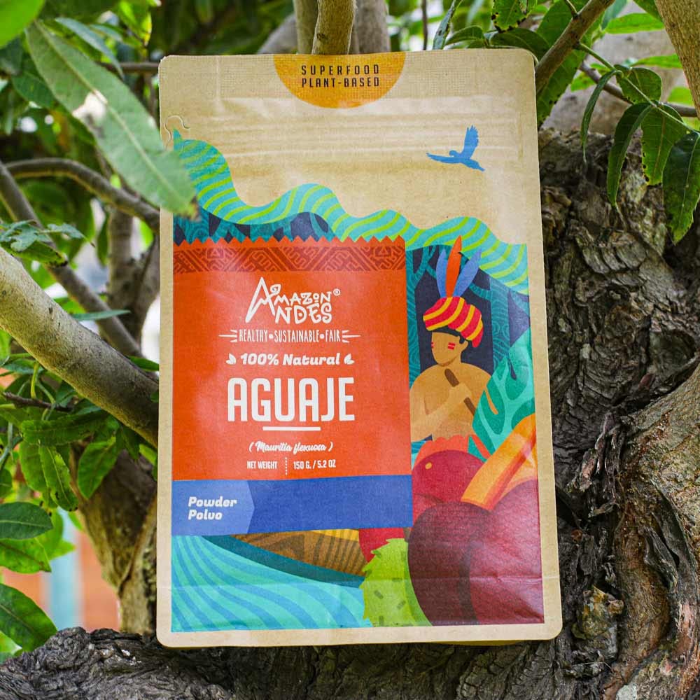 ANDES Aguaje Powder 150g lifestyle shot with juice