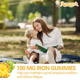 Aouewnk Iron Gummies lifestyle scene with hands