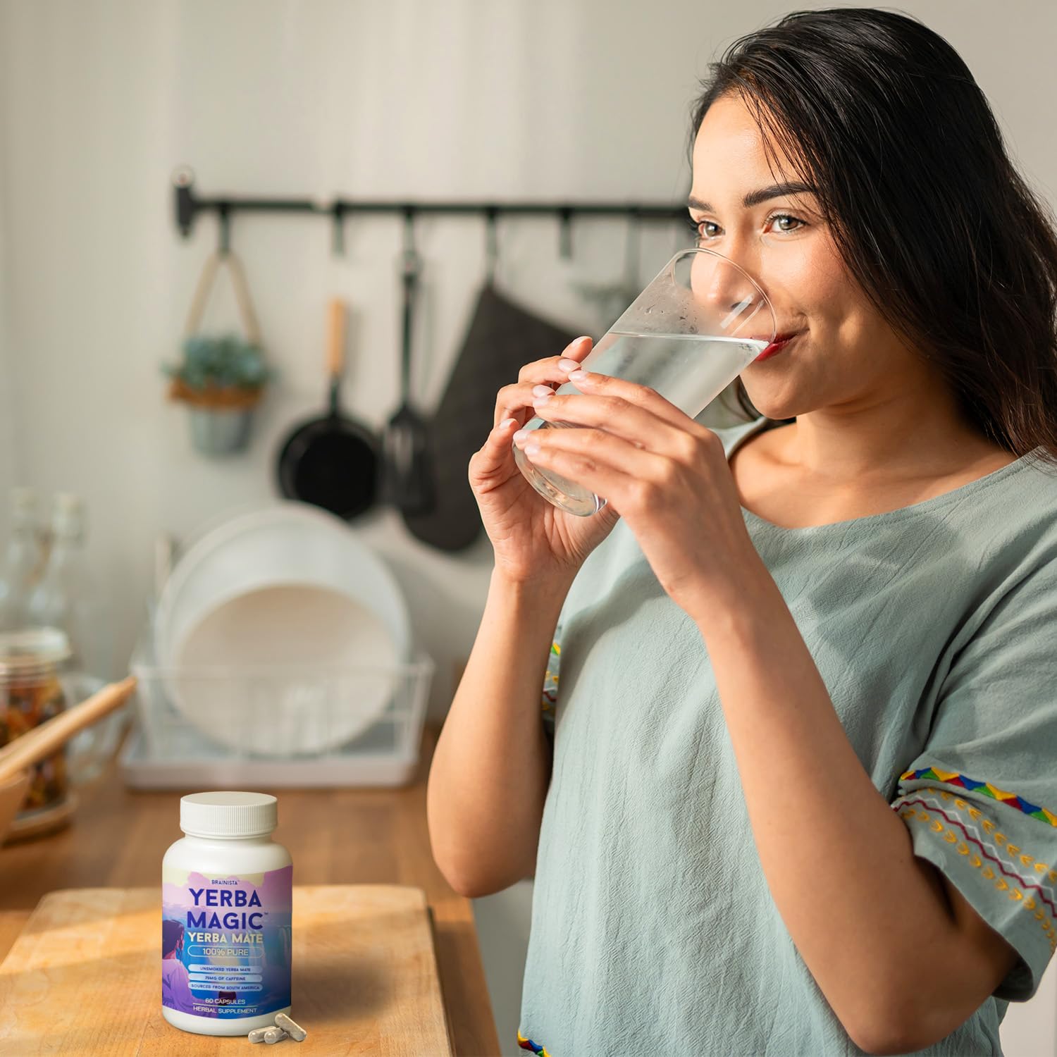Brainista Yerba Mate Capsules displayed with a glass of water