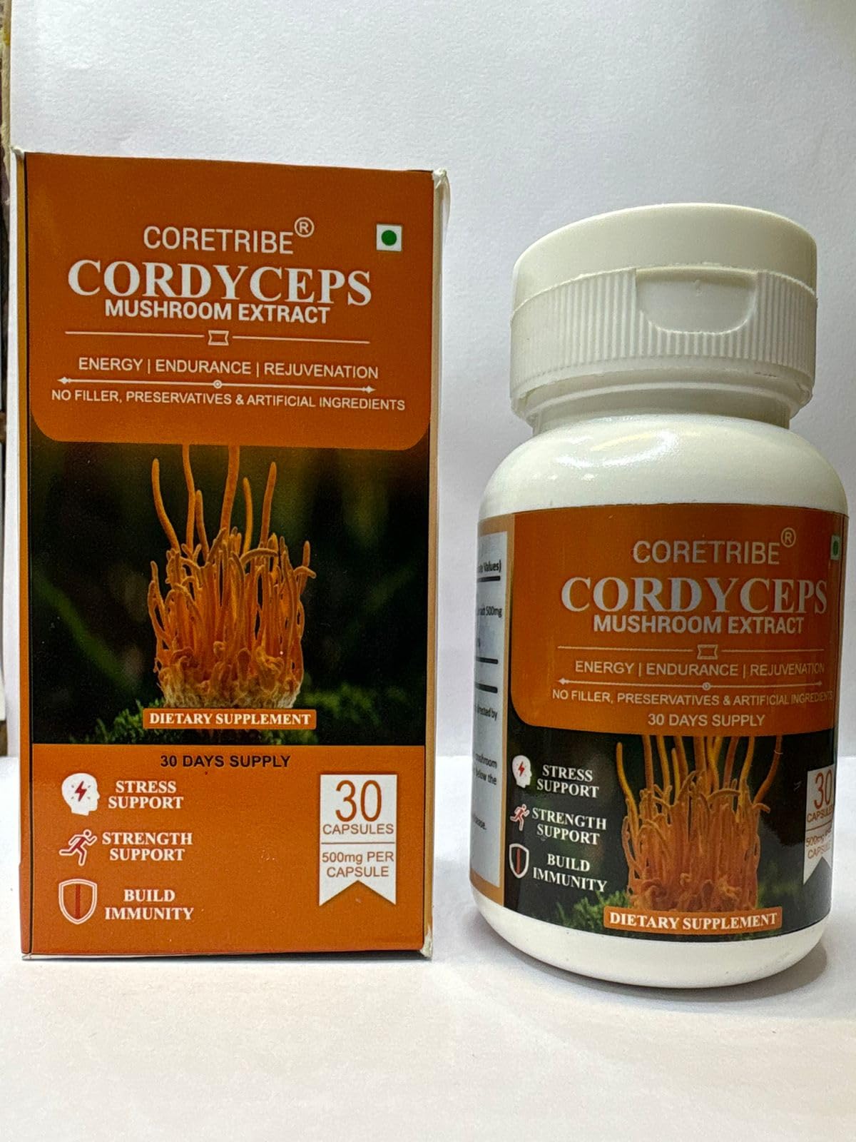 Coretribe Cordyceps Militaris Extract close-up of capsules