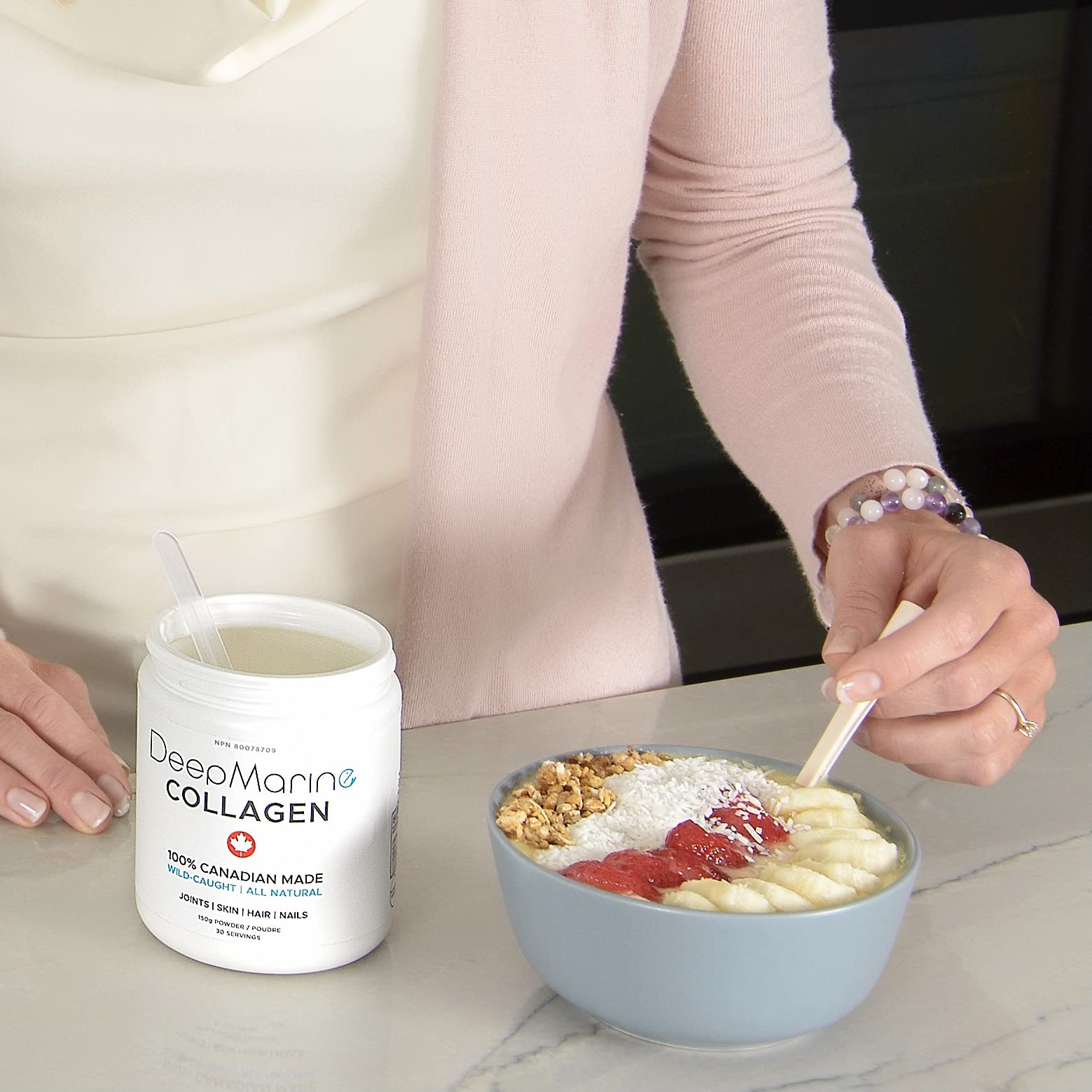 DeepMarine Collagen Powder in a glass of juice