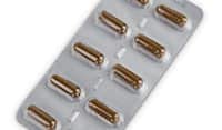 Essentiale Extreme 50 Capsules with glass of water