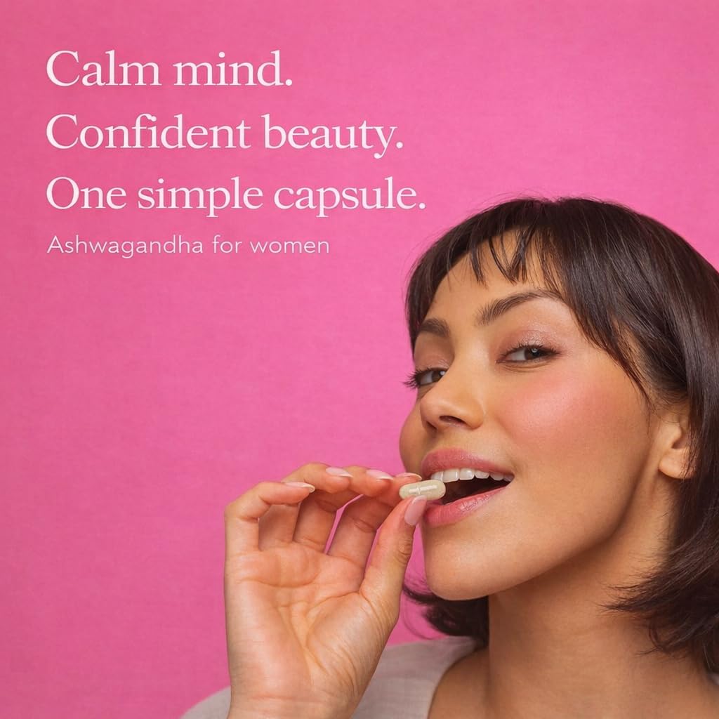 GlowTrue Ashwagandha for Women 500mg capsule in hand