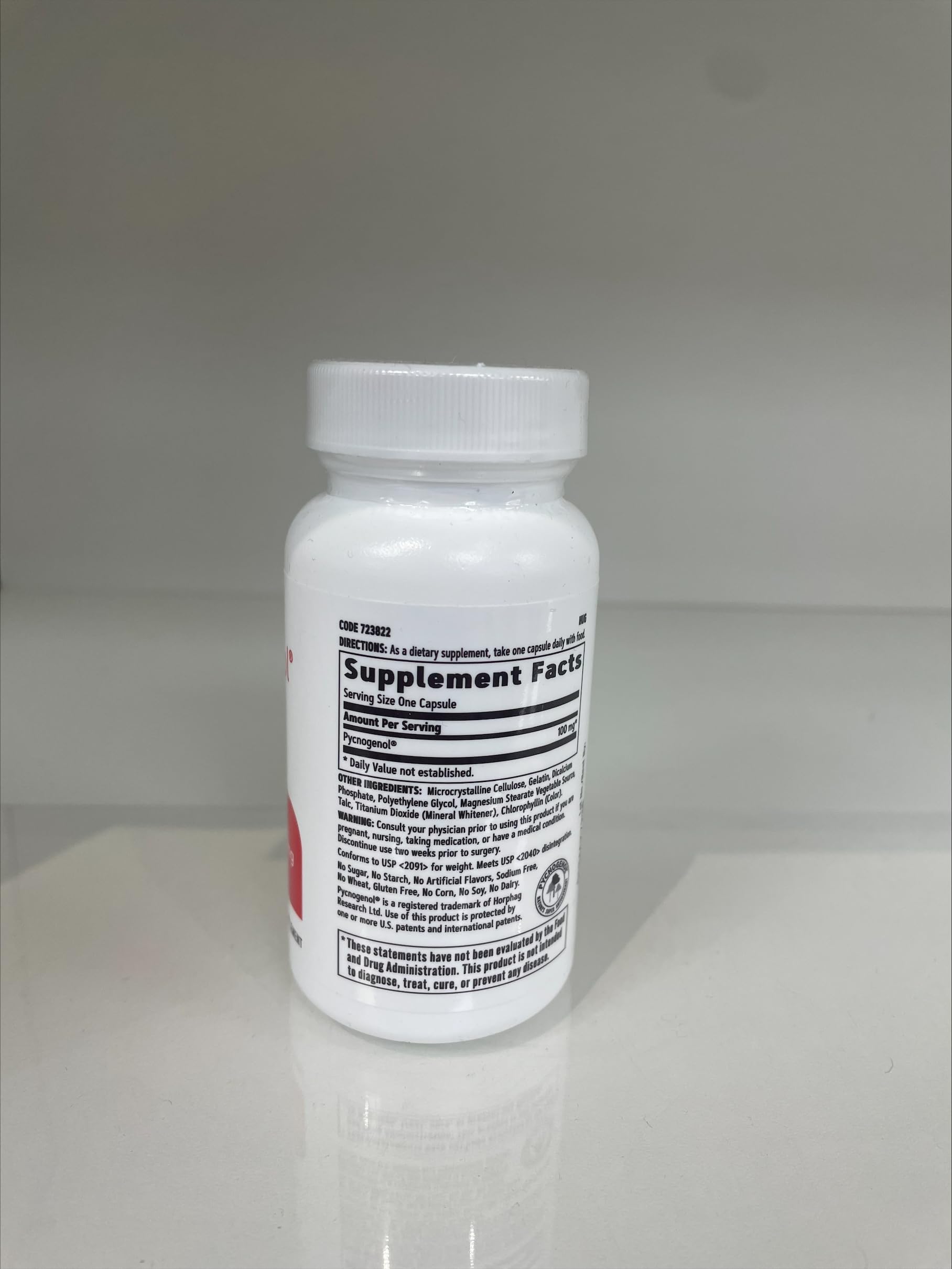 GNC French Maritime Pine Bark Extract capsule close-up