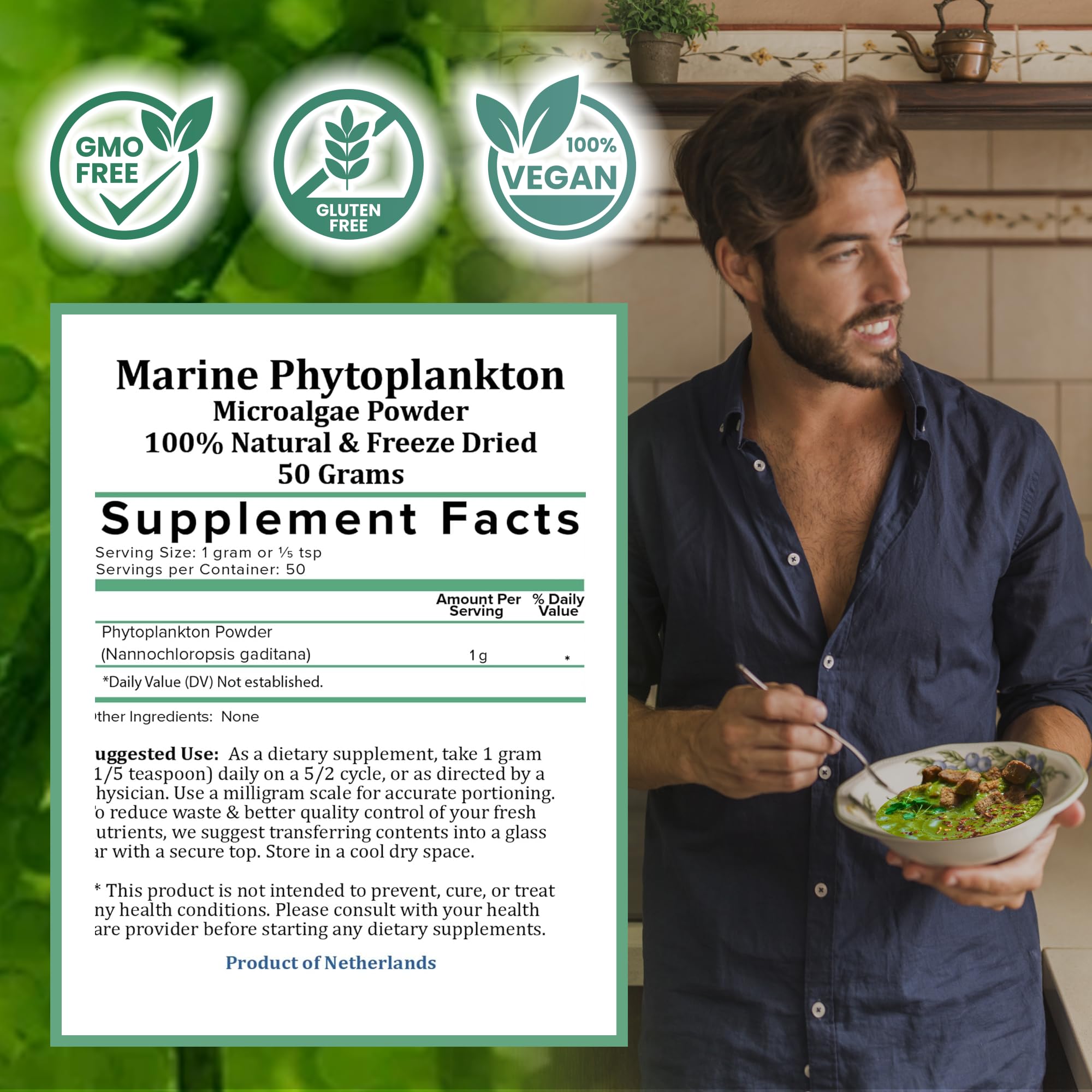 Holistic Bin Marine Phytoplankton Powder in a smoothie