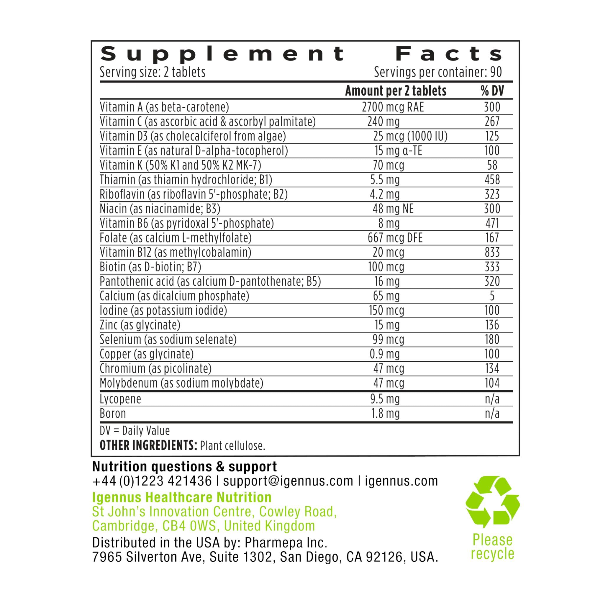 Igennus Multivitamin for Men in a lifestyle setting with a glass of water