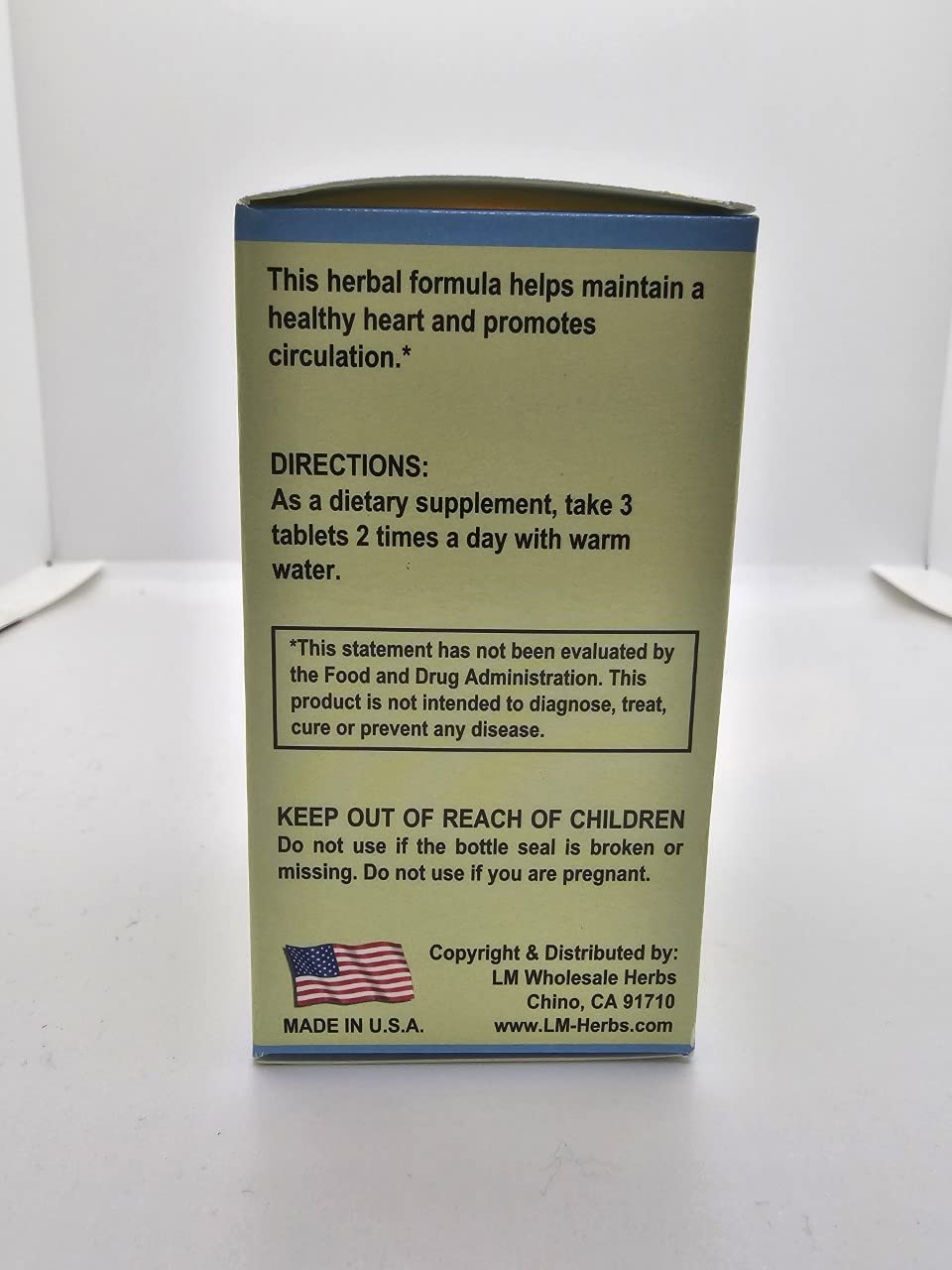 Lao Wei Blended Vitamin & Mineral Supplement tablets close-up