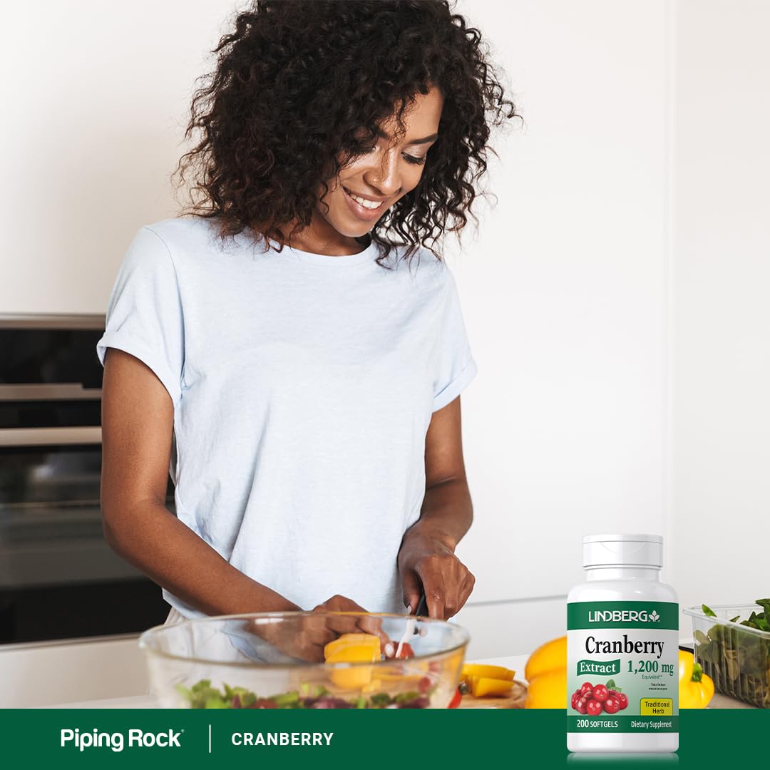 LINDBERG Cranberry Softgels lifestyle scene with fruits