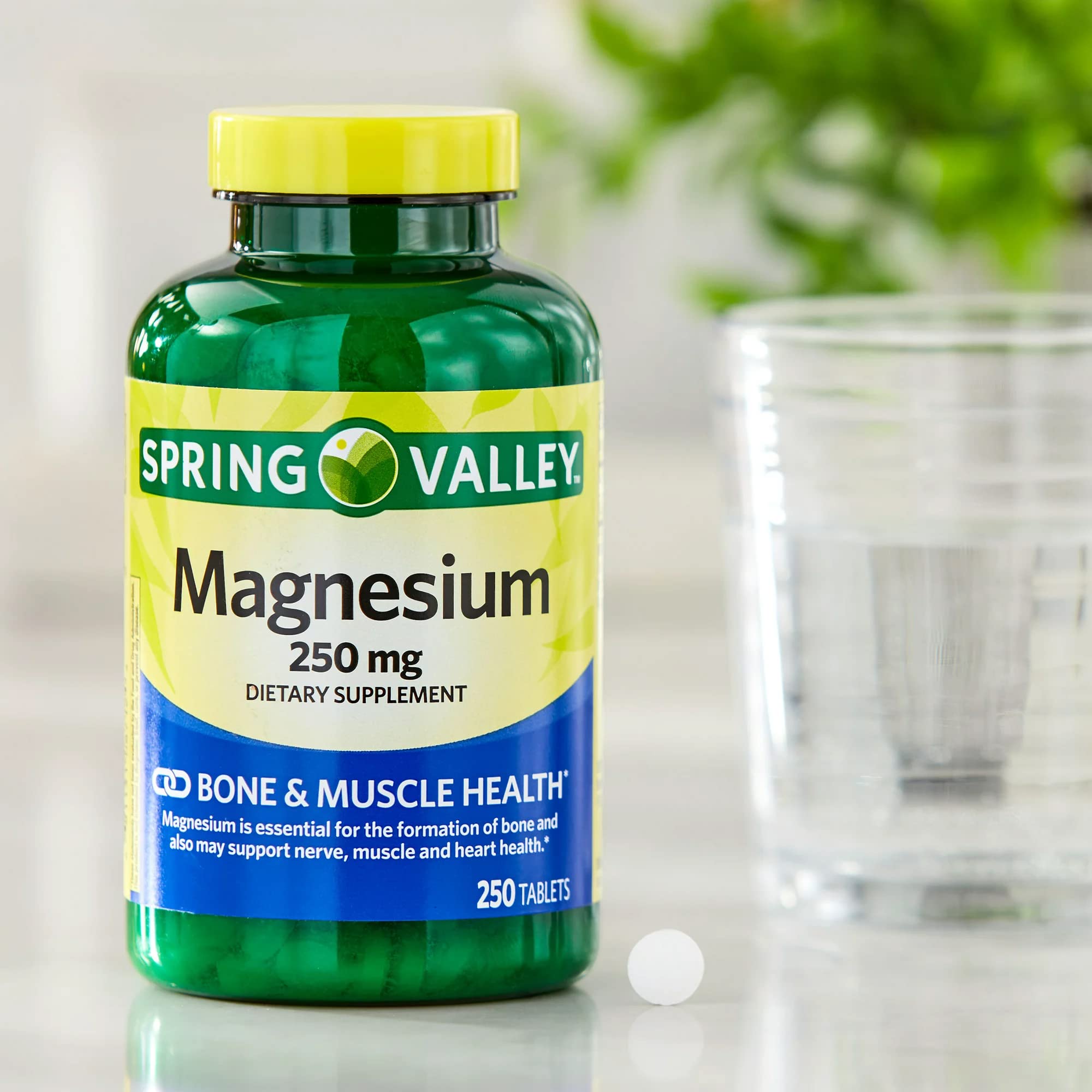 LUAL Magnesium Tablets 250 mg ingredients list on packaging