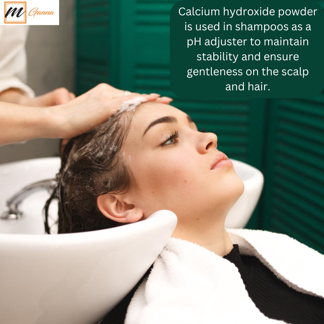 mGanna Calcium Hydroxide Powder 240g close-up of powder