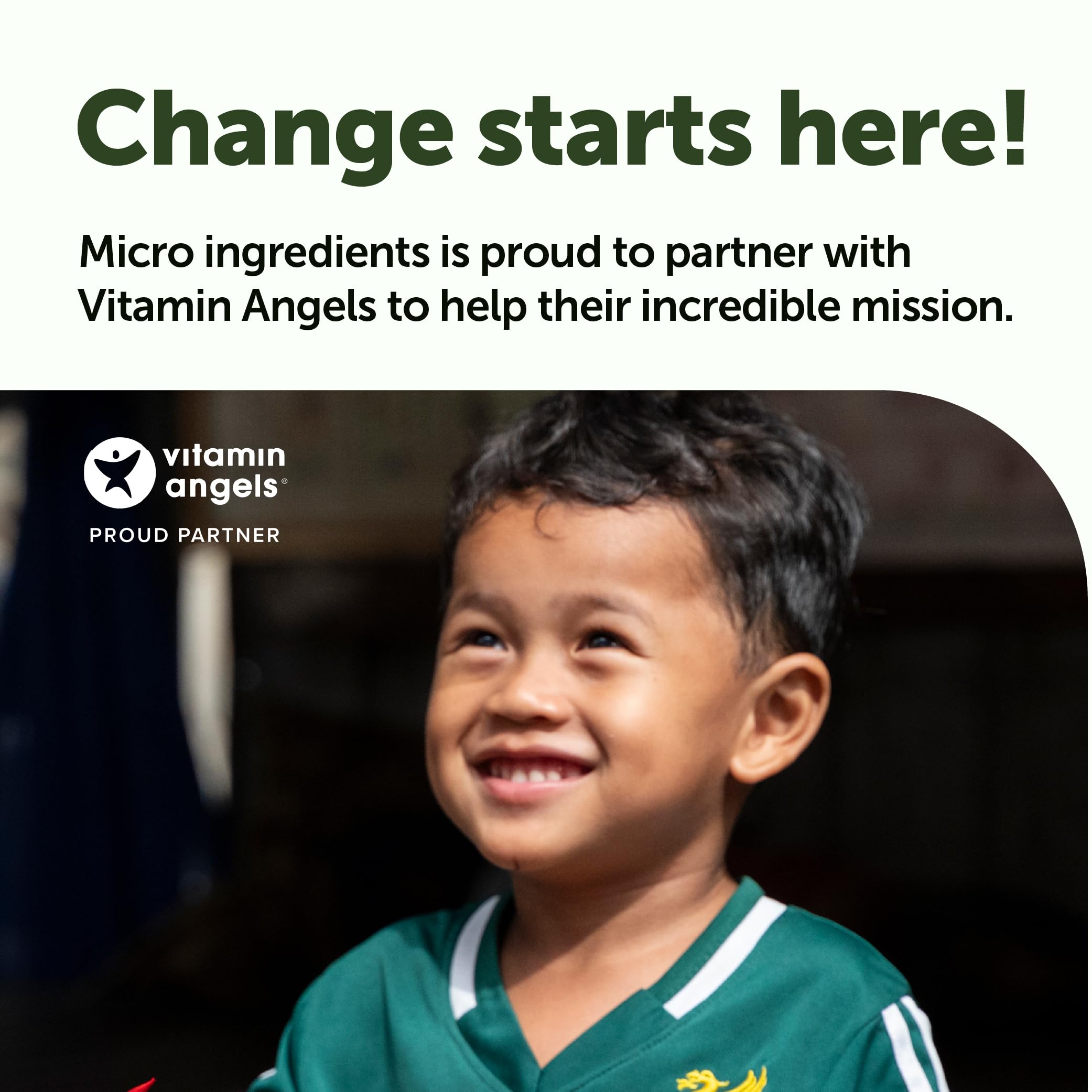 Micro Ingredients Organic Inulin Powder 500g in a glass of juice