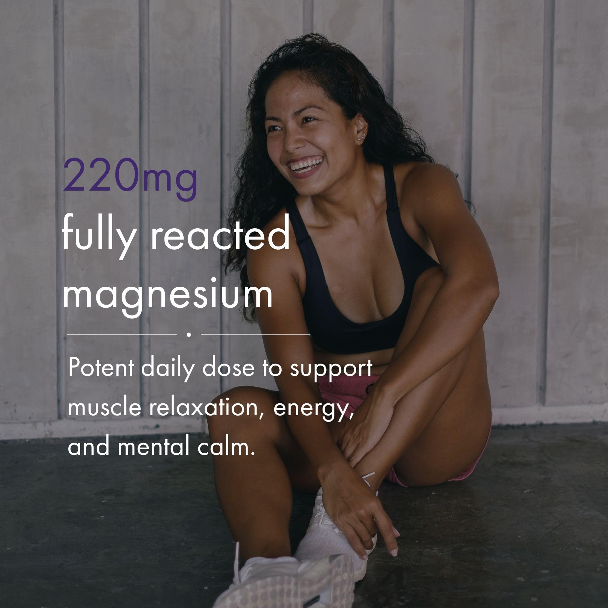 NAOMI Magnesium Glycinate supplement close-up of capsules