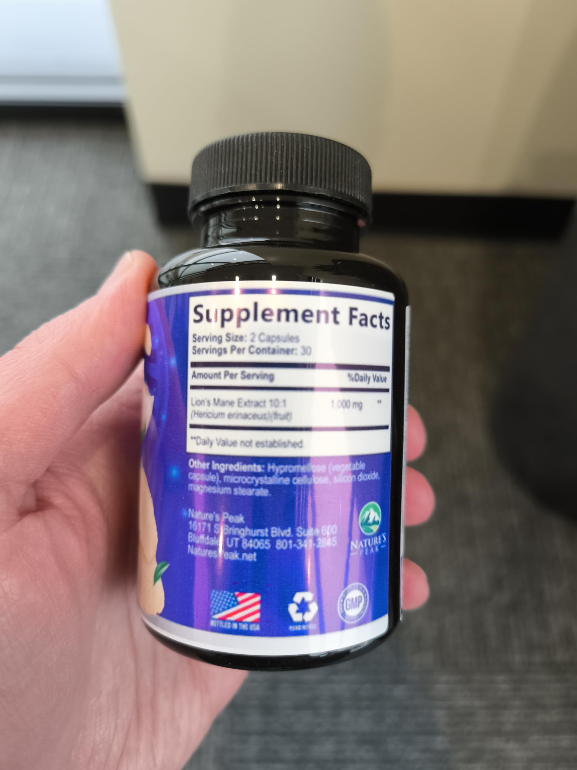 Nature's Peak Lion's Mane Mushroom Capsules 1000mg side view