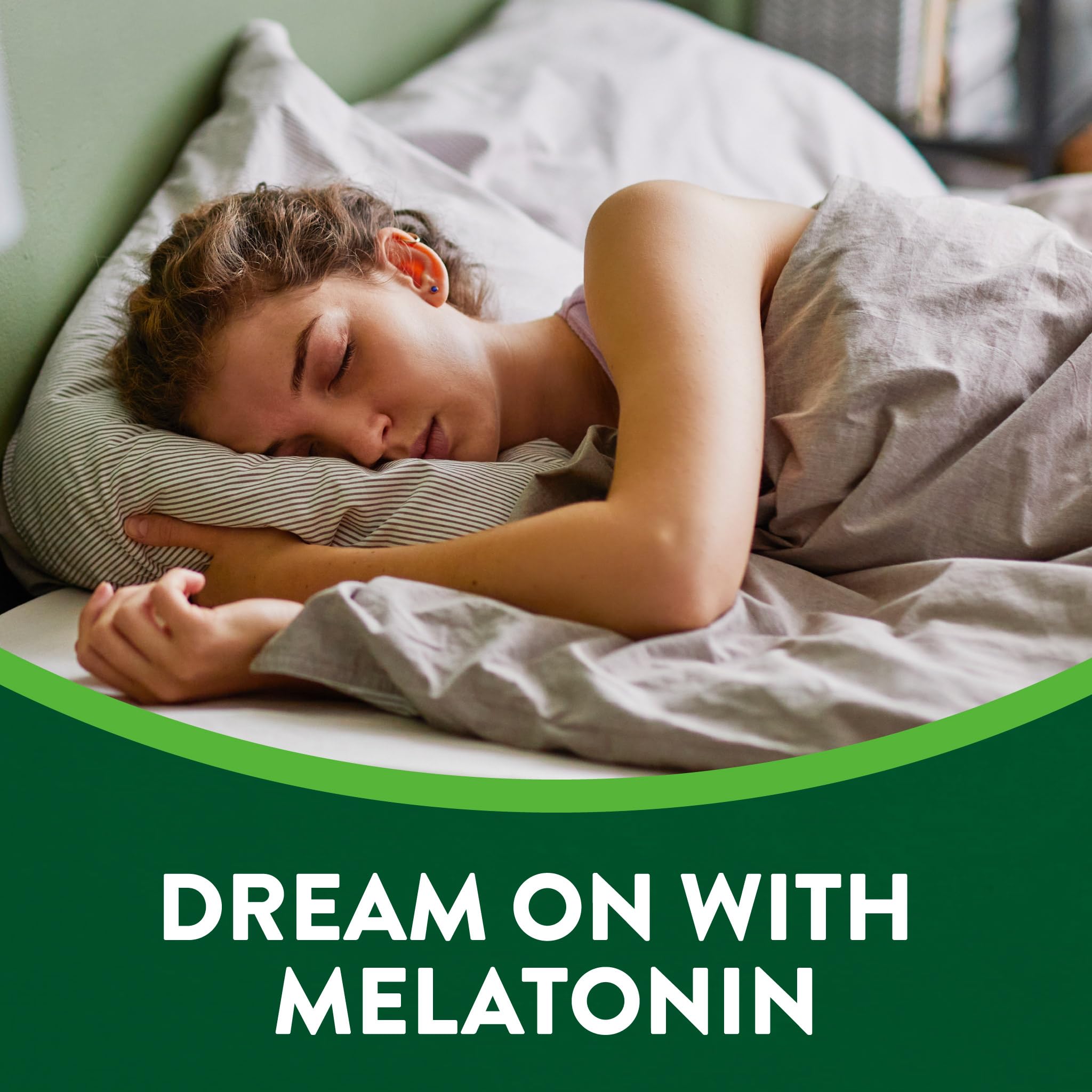 Nature's Truth Melatonin Liquid 10 mg berry flavour side view