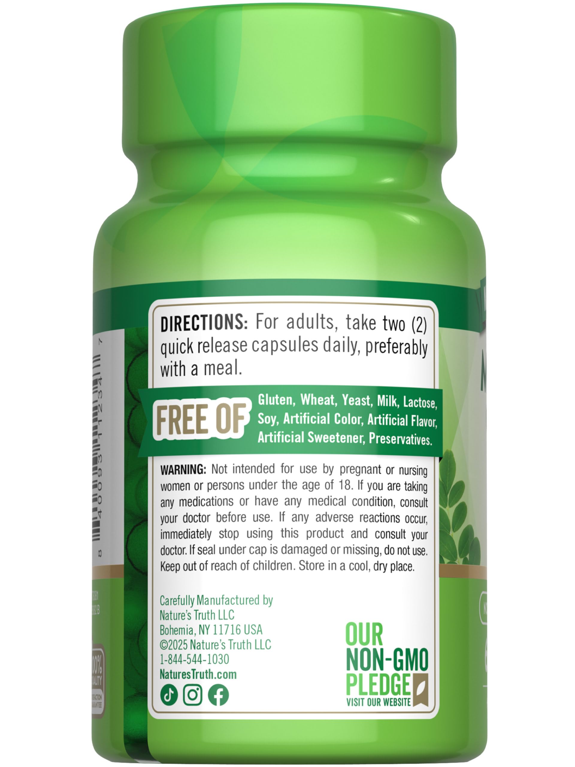 Nature's Truth Moringa Oleifera Superfood Blend on a wooden table