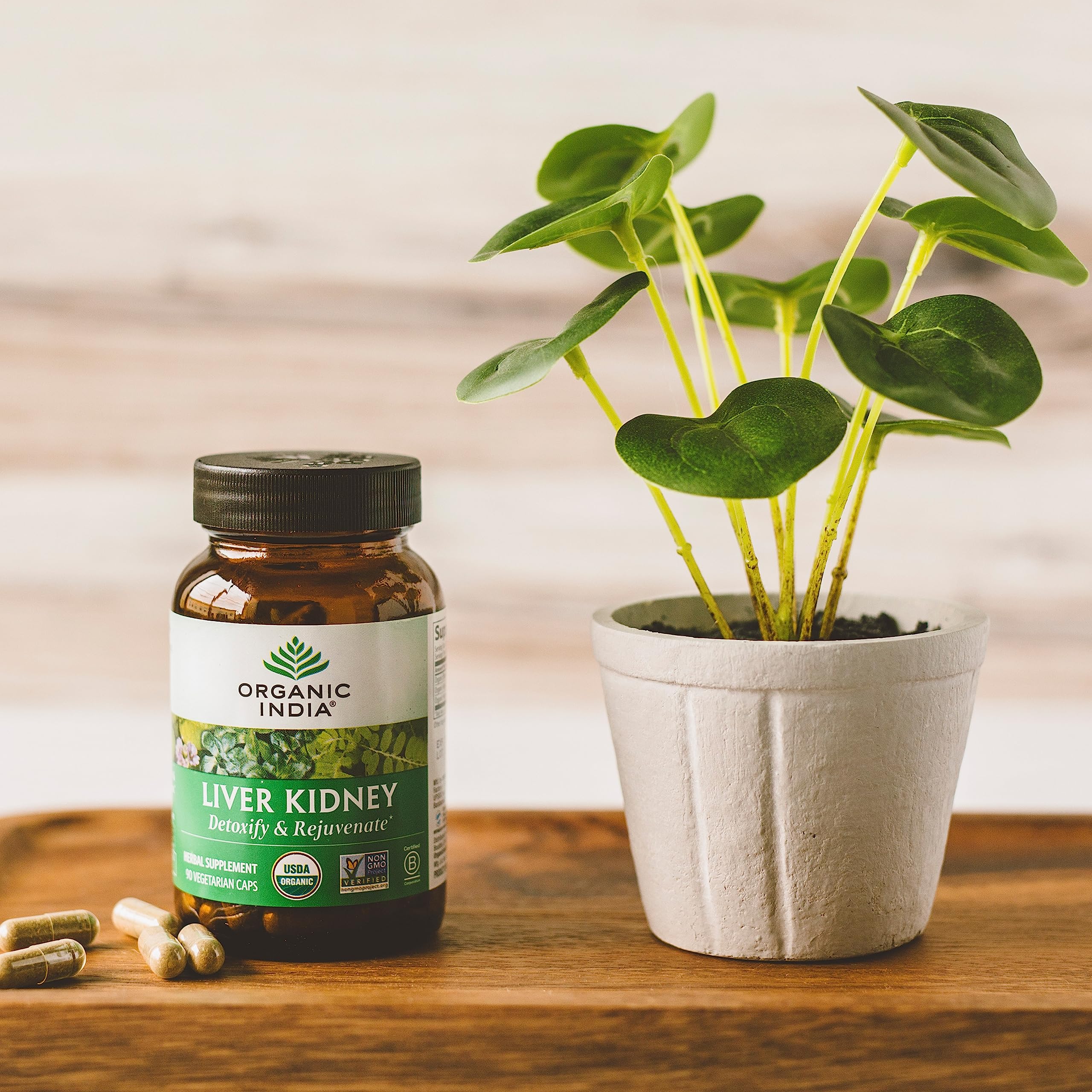 Organic INDIA logo on Liver Extracts Supplement packaging