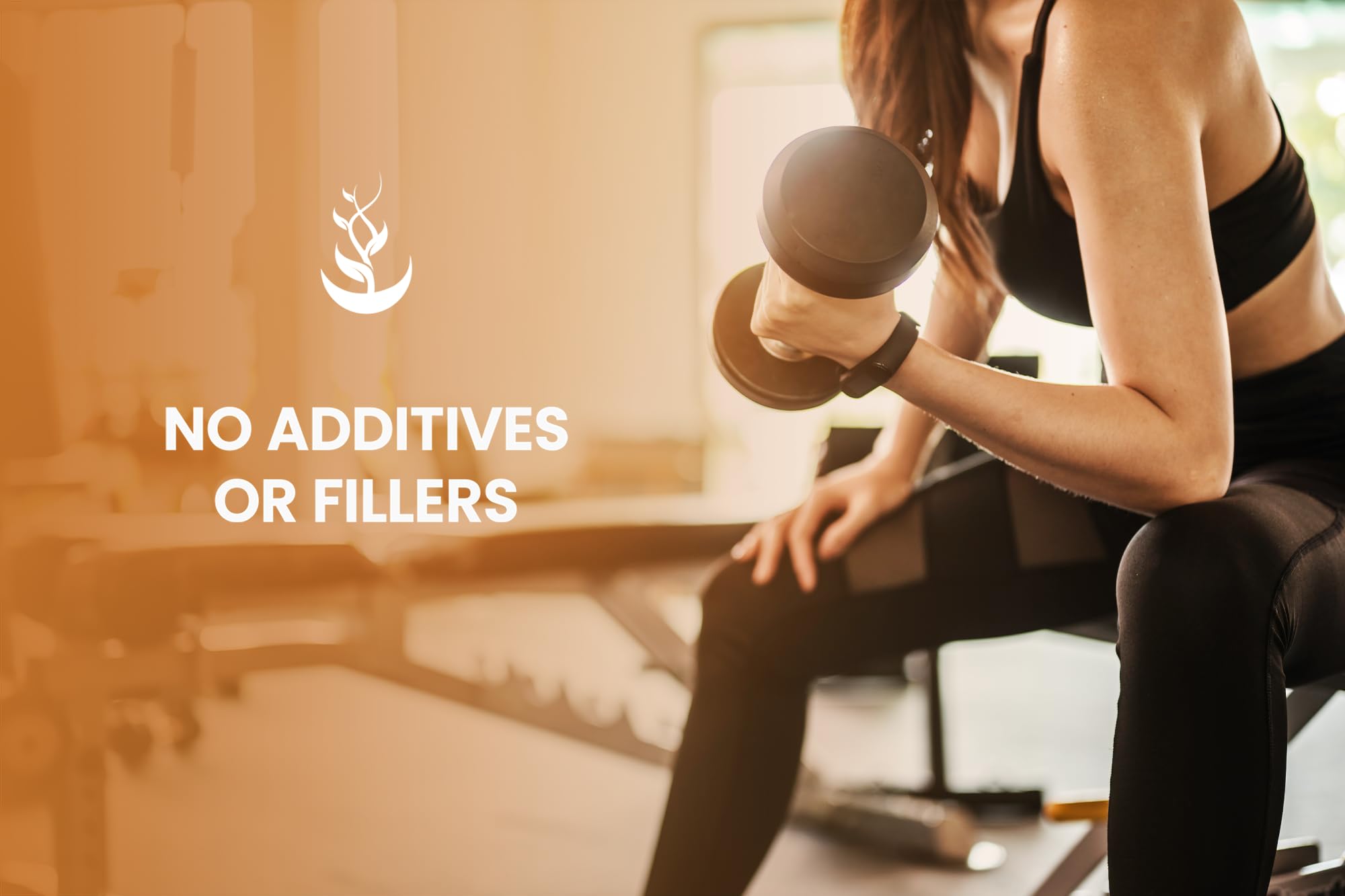 PURE ORIGINAL INGREDIENTS Ceylon Cinnamon Capsules in hand
