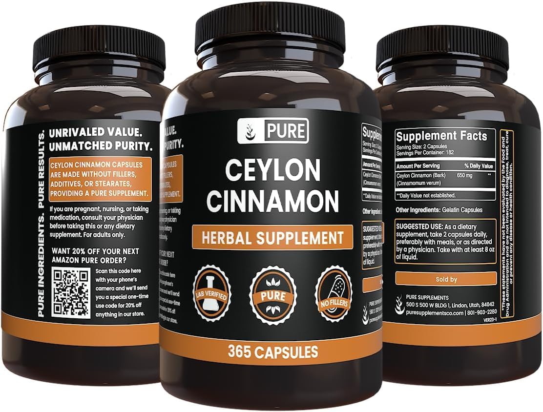 PURE ORIGINAL INGREDIENTS Ceylon Cinnamon Capsules on a wooden table