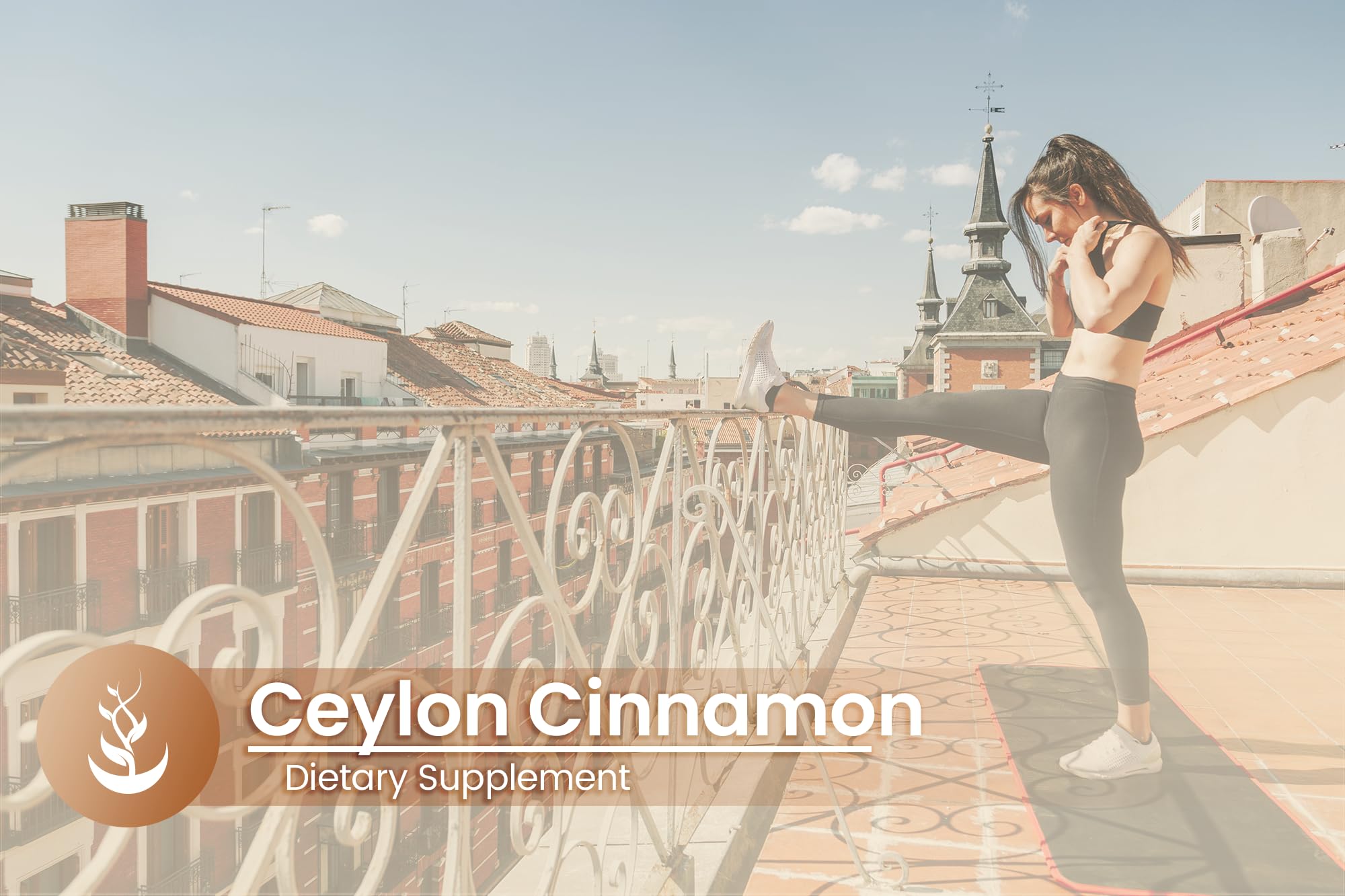 PURE ORIGINAL INGREDIENTS Ceylon Cinnamon Capsules on a wooden table