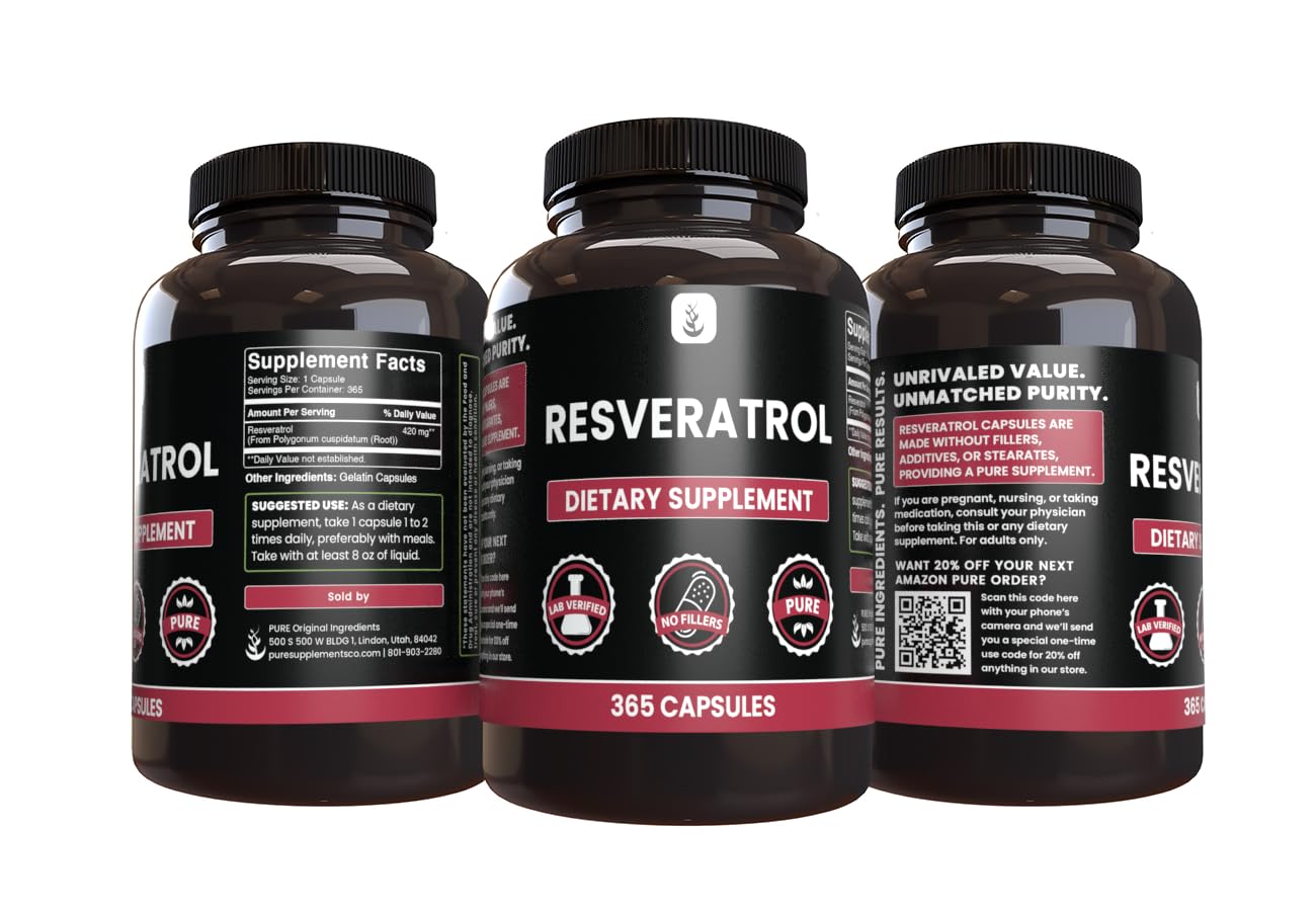 PURE ORIGINAL INGREDIENTS Resveratrol Capsules on a wooden table