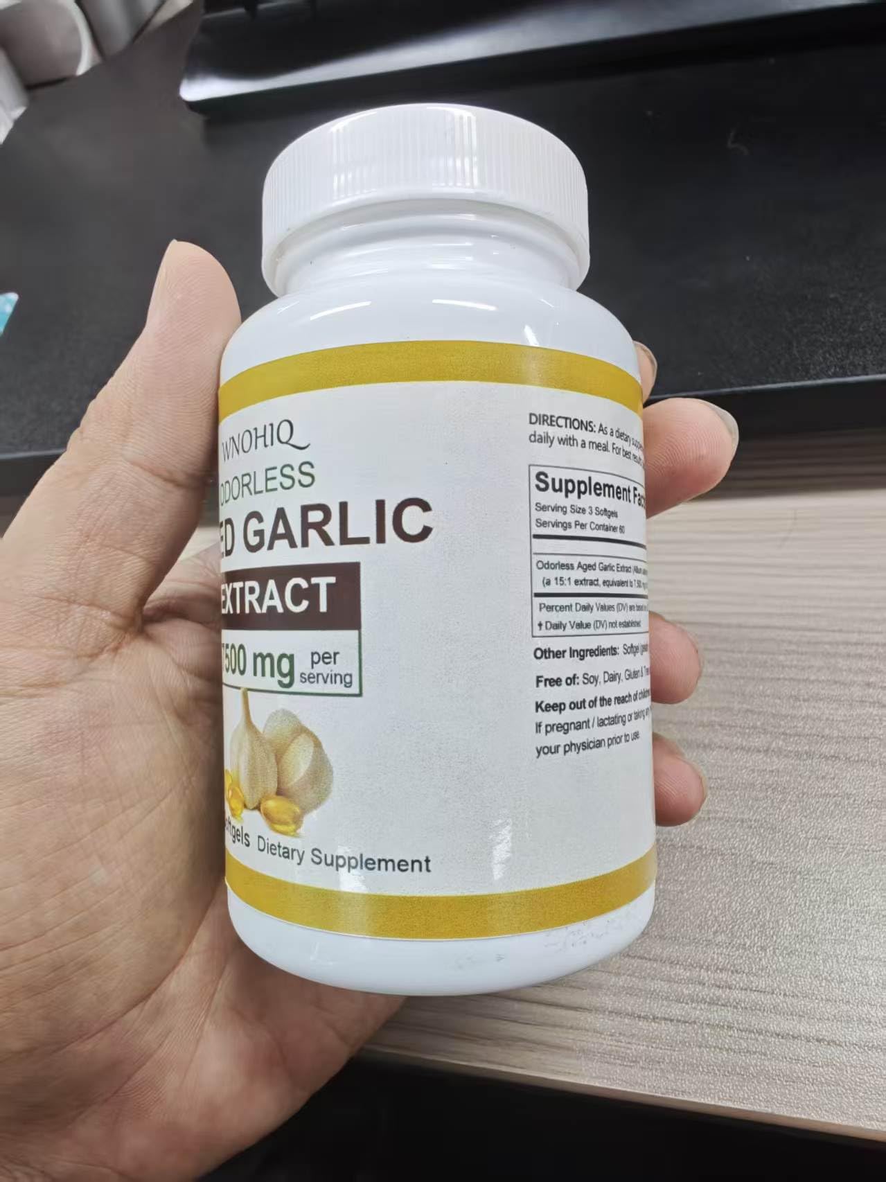 RTQSU Aged Garlic Softgels bottle packaging