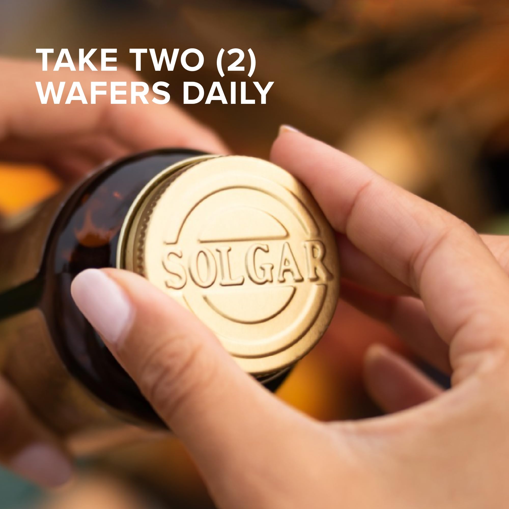Solgar Calcium 567g serving suggestion with glass of water