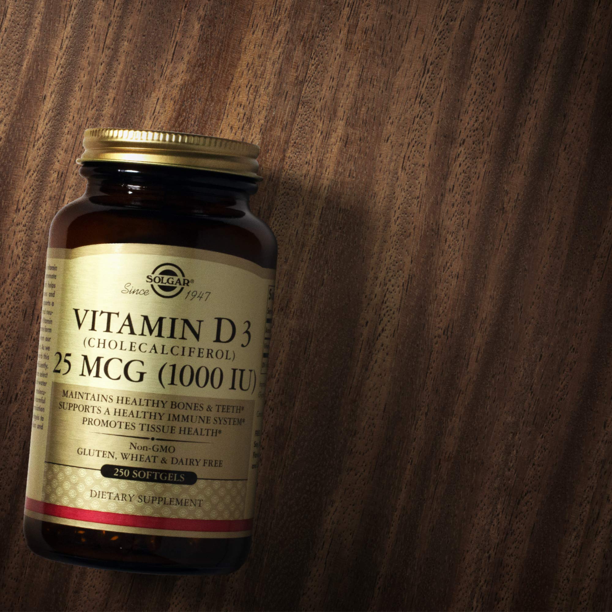 Solgar Vitamin D3 1,000 IU softgels in hand
