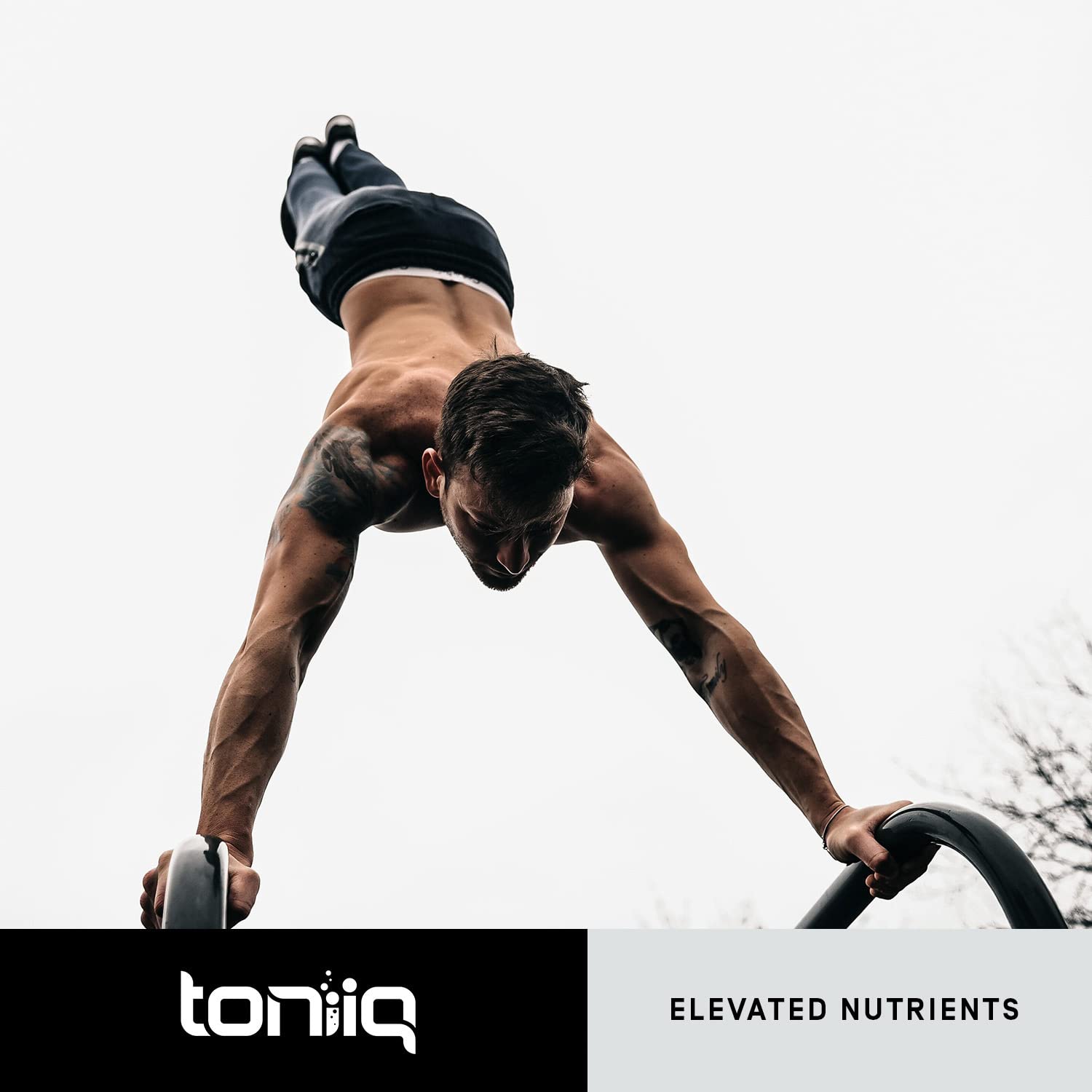 Toniiq Tongkat Ali + Fadogia Agrestis Supplement with a measuring spoon