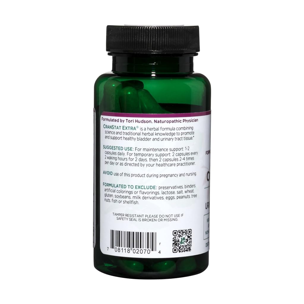 Vitanica Cranberry Extract Supplement 25:1 capsules on a wooden surface