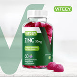 Viteey Zinc Gummies berry flavour close-up