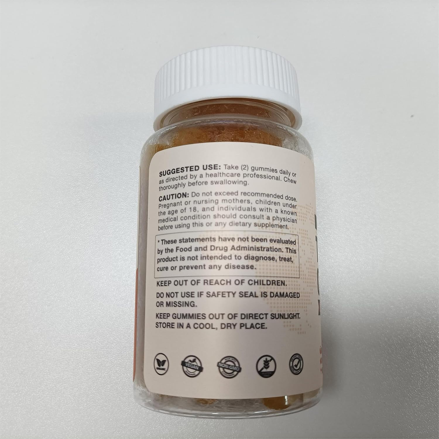 WACHRAY Turmeric Curcumin Gummies nutritional information on the back