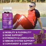 WOGORGT Glucosamine Chondroitin Gummies in a hand to show size