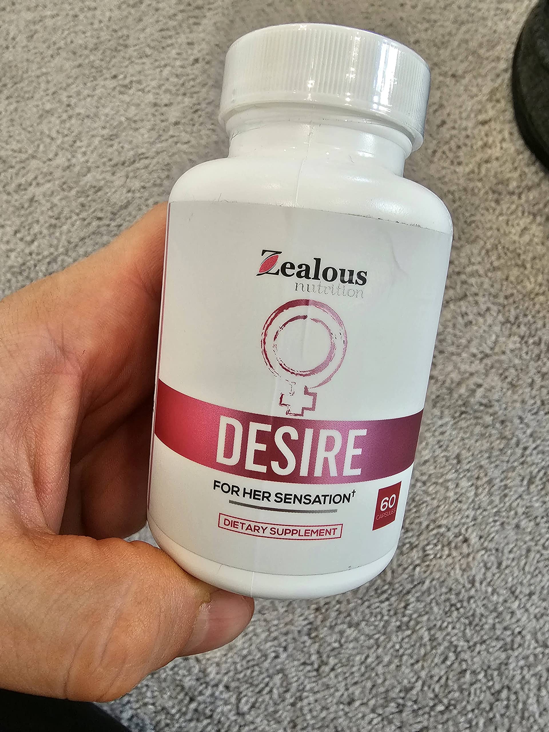 Zealous Nutrition Dong Quai Capsules opened bottle